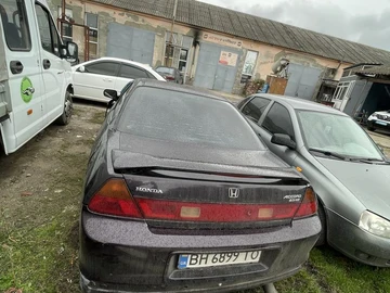 Авто Honda Accord 1999 № 8076654