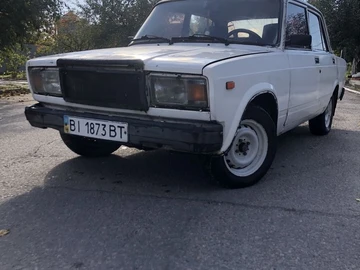 Авто ВАЗ 2107 1992 № 8076656