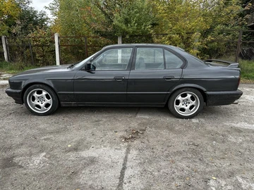 Авто BMW 5 Серия 1988 № 8076661