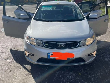 Авто KIA Cerato Forte  2012 № 8076664