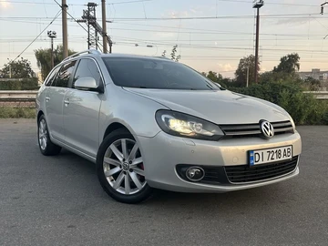 Авто Volkswagen Golf 2010 № 8076792