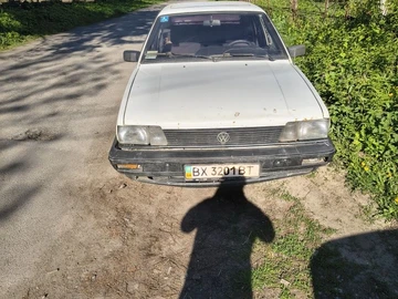 Авто Volkswagen Passat Sedan 1990 № 8076957