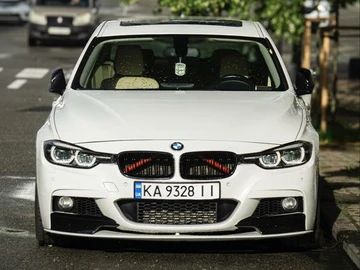 Авто BMW 3 Серия 2014 № 8077125