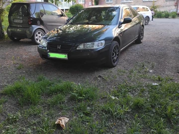 Авто Honda Accord 2000 № 8077166