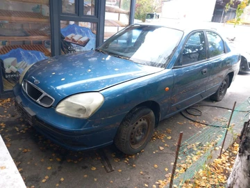 Авто Daewoo Nubira 2001 № 8077696
