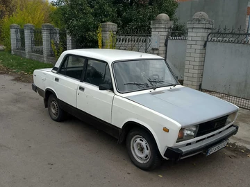Авто ВАЗ 2105 1980 № 8077835