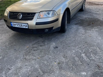 Авто Volkswagen Passat Sedan 2002 № 8077903