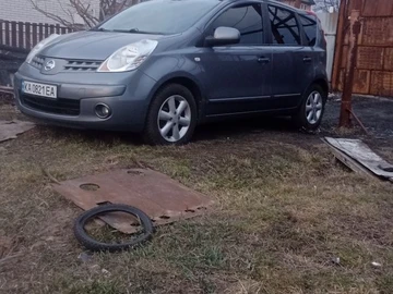 Авто Nissan Note 2010 № 8077911