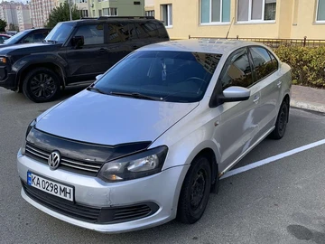 Авто Volkswagen Polo 2011 № 8077914