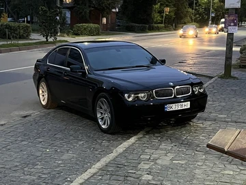 Авто BMW 7 Серия 2002 № 8078057