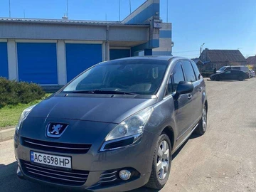 Авто Peugeot 5008 2011 № 8078172