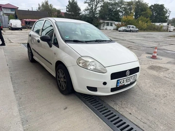 Авто Fiat Grande Punto 2010 № 8078213