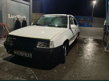Авто Opel Kadett 1985 № 8078184