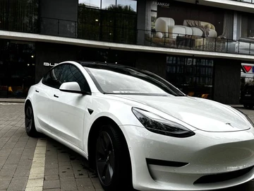 Авто Tesla Model 3 2021 № 8078537