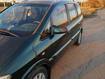 Авто Opel Zafira 2004 № 8078540