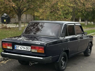 Авто ВАЗ 2107 1987 № 8078706