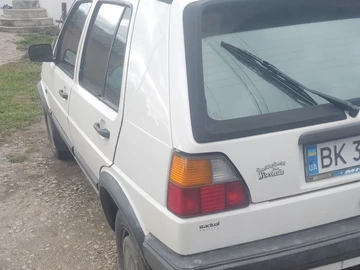 Авто Volkswagen Golf 1999 № 8078838