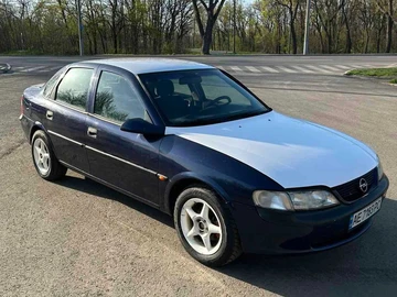 Авто Opel Vectra 1996 № 8078882