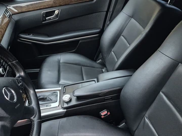 Авто Mercedes E Серия 2010 № 8079017