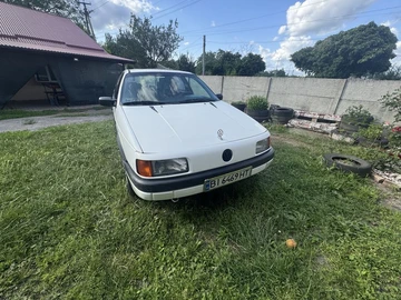 Авто Volkswagen Passat Sedan 1992 № 8079060