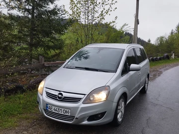 Авто Opel Zafira 2010 № 8079080