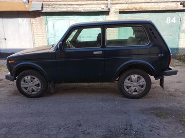 Авто ВАЗ 21214 2010 № 8079246