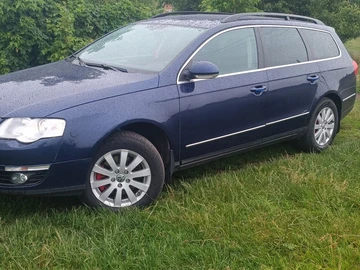 Авто Volkswagen Passat Variant 2010 № 8079405