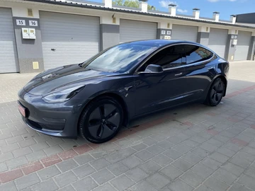 Авто Tesla Model 3 2019 № 8079456