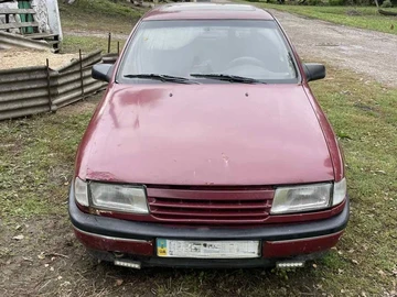 Авто Opel Vectra 1990 № 8079671