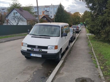 Авто Volkswagen Transporter 1995 № 8079684