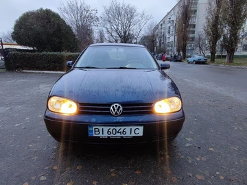 Авто Volkswagen Golf 2002 № 8079720