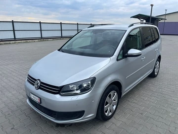 Авто Volkswagen Touran 2010 № 8079970