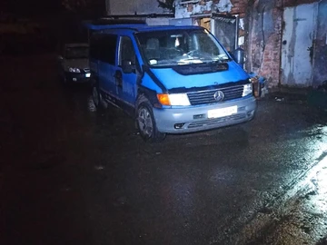Авто Mercedes Vito 2000 № 8080011