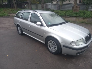 Авто Skoda Octavia 2000 № 8080480