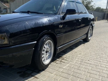 Авто Audi 80 1989 № 8080484