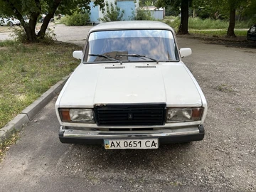 Авто ВАЗ 2107 1989 № 8080533