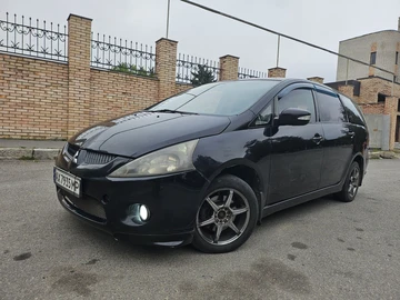 Авто Mitsubishi Grandis 2006 № 8080601