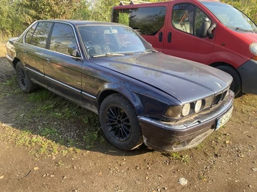 Авто BMW 7 Серия 1990 № 8080663