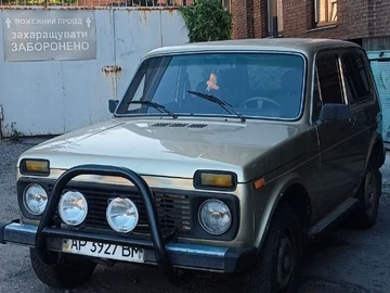Авто ВАЗ 2121 1988 № 8080764