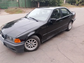 Авто BMW 3 Серия 1994 № 8080989