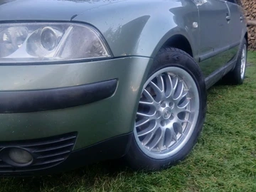 Авто Volkswagen Passat Variant 2001 № 8081103