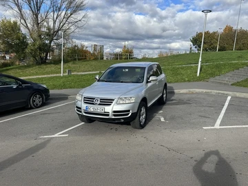 Авто Volkswagen Touareg 2002 № 8081154