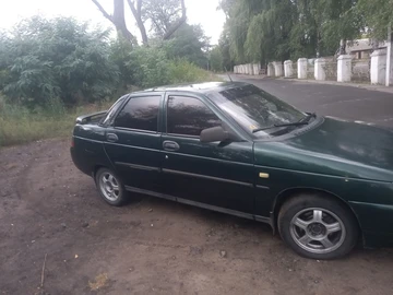 Авто ВАЗ 2110 2002 № 8081277