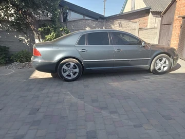 Авто Volkswagen Phaeton 2005 № 8081290