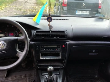 Авто Volkswagen Passat Variant 2000 № 8081487