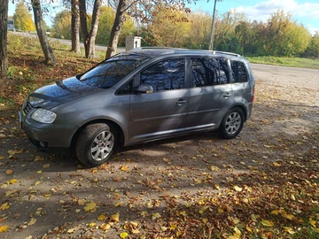 Авто Volkswagen Touran 2005 № 8081569