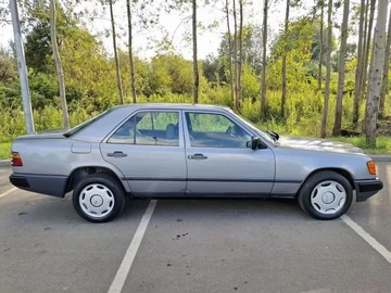 Авто Mercedes 200 1990 № 8081775