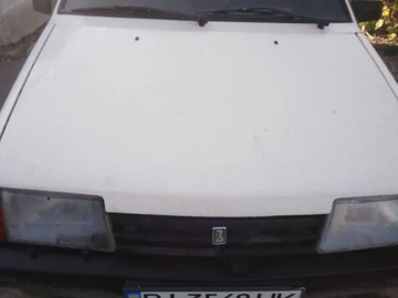 Авто ВАЗ 2109 1993 № 8081847