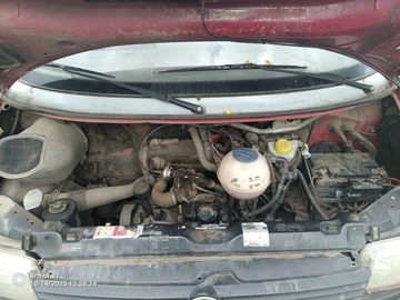Авто Volkswagen Transporter 2000 № 8082016