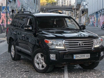 Авто Toyota Land Cruiser 200 2014 № 8082236